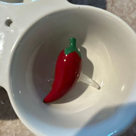 Faux NORA FLEMING Chili Pepper Plate Decoration - Picture 5 of 5